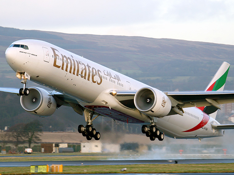 Resultado de imagen para emirates avion 777