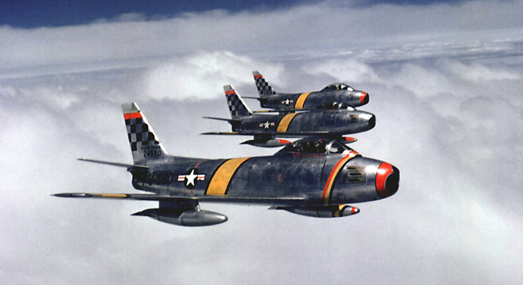 FormaciÃ³n de F-86 sobre Korea en 1953. Fuente: Aces Flying High