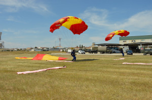Paracaidistas PAPEA en base Aérea Alcantarilla