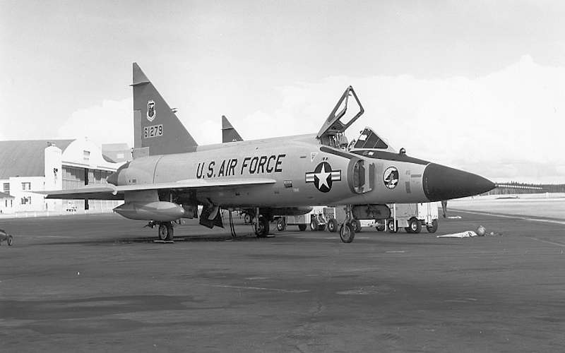 Un F-102A del 317 FIS. (USAF).