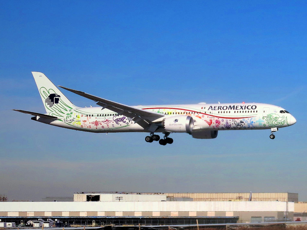 Aeromexico Boeing_787-9_Dreamliner_XA-ADL