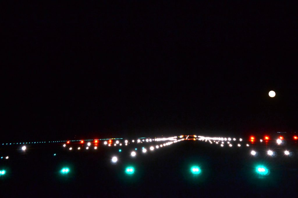 Pista aeropuerto de Ciudad Real. Vista nocturna3