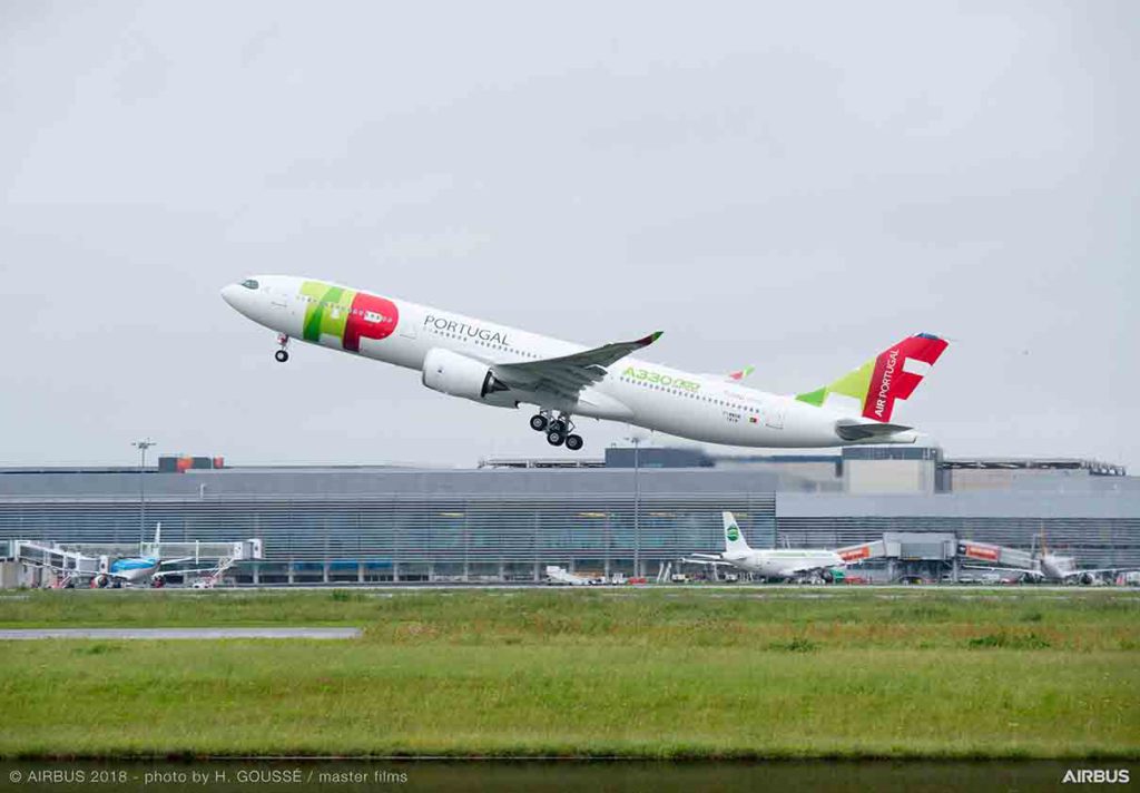  Airbus A330neo 900-TAP-taking-off