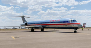 American Airlines dona MD-80