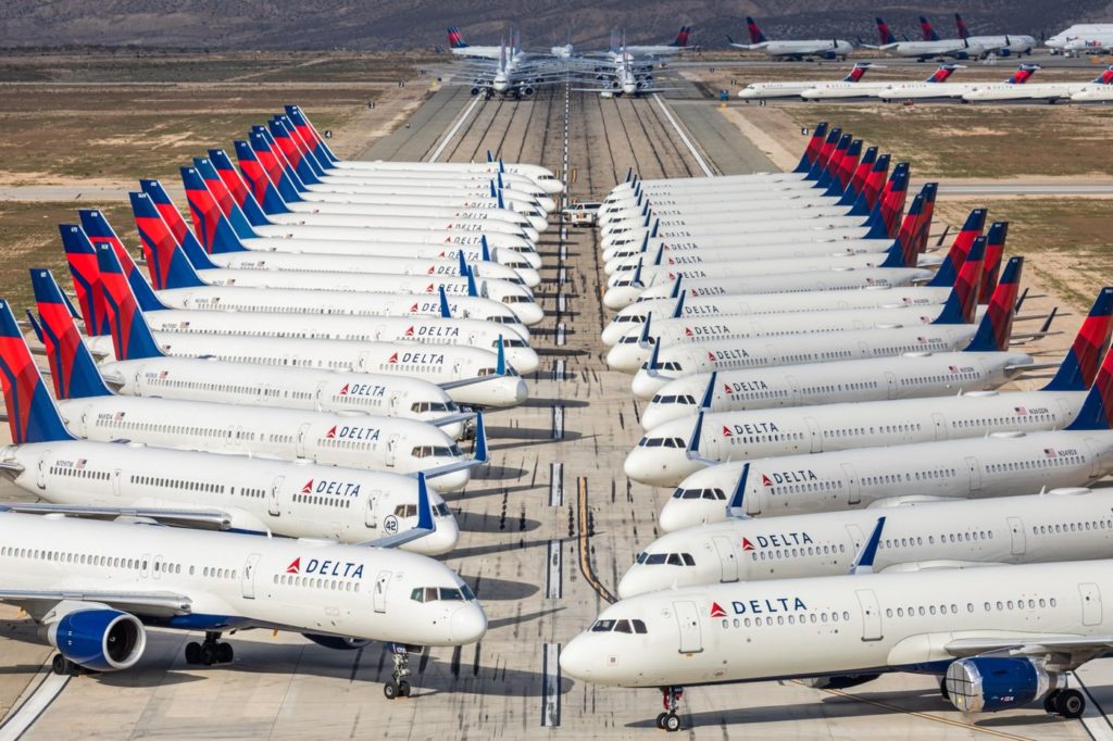 Aviones estacionados de Delta