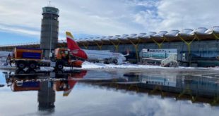¿Es inevitable cerrar los aeropuertos cuando nieva?