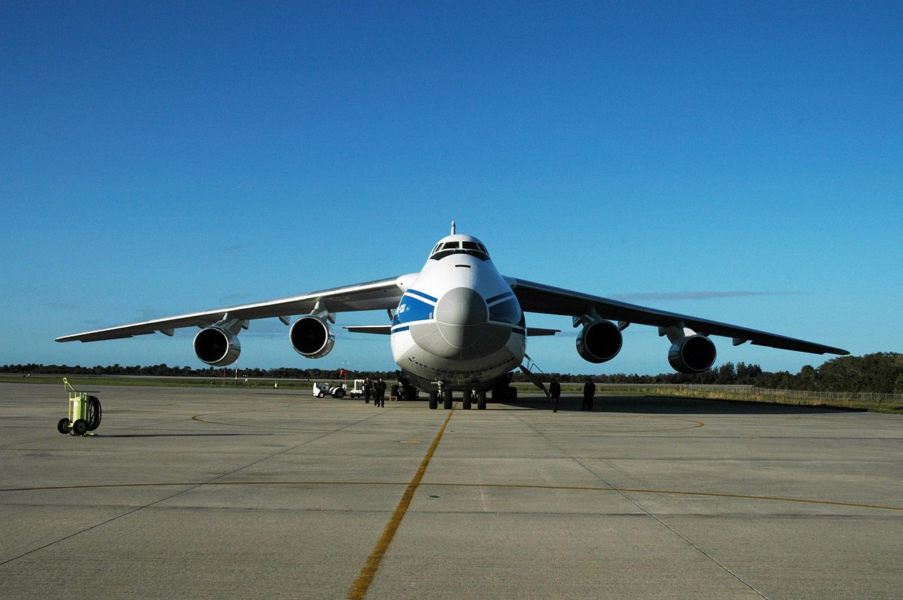 Canada will give Ukraine an Antonov An-124 aircraft confiscated from the Volga-Dnepr